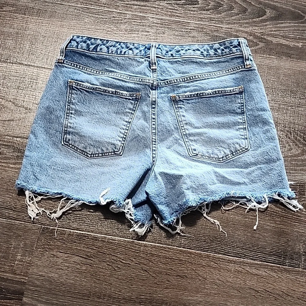 💋 Universal Thread cut off Jean Shorts 💋
